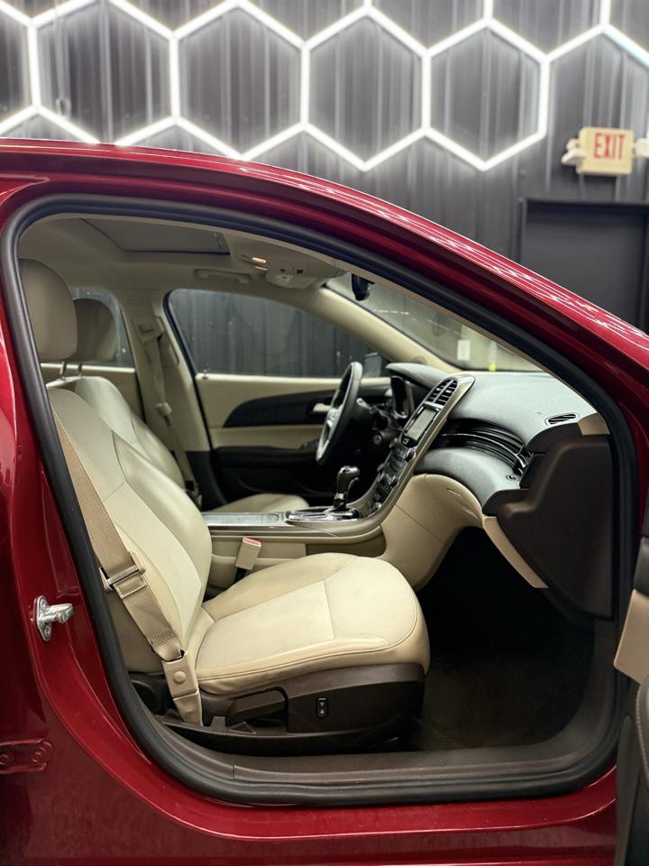 Chevrolet Malibu photo 8