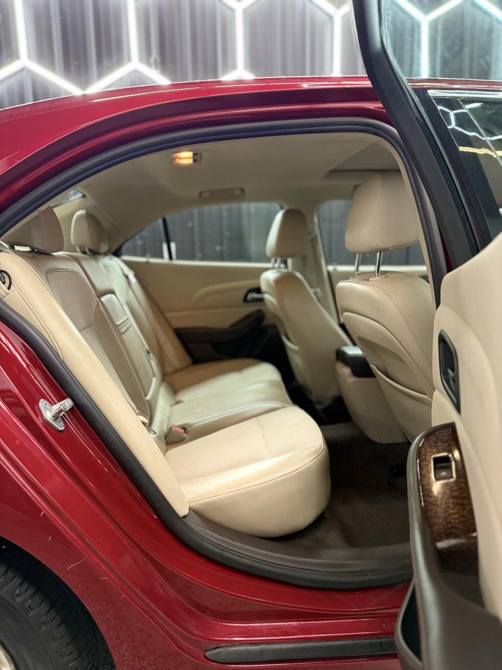 Chevrolet Malibu photo 9