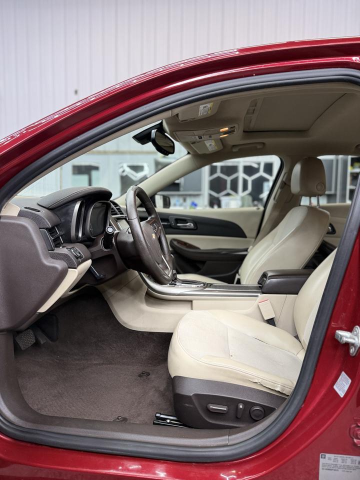 Chevrolet Malibu photo 11