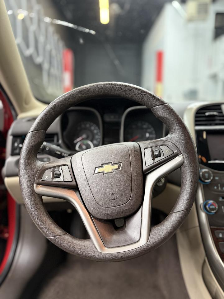 Chevrolet Malibu photo 13