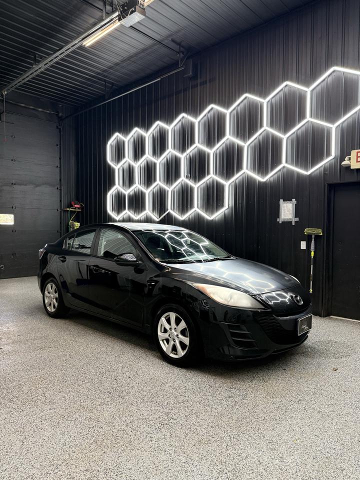 Mazda Mazda3 photo 2