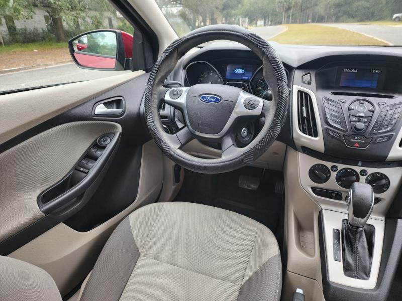 Ford Focus SE Hatch 2014