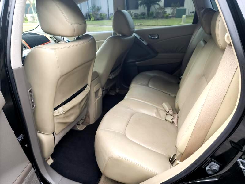 Nissan Murano S 2010