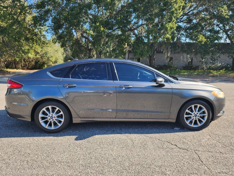Ford Fusion SE 2017
