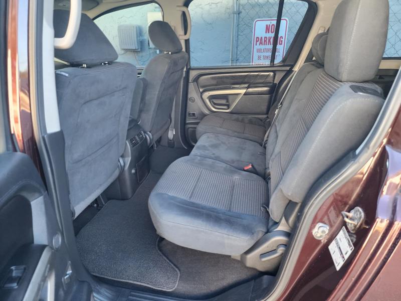 Nissan Armada SV 4WD 2015