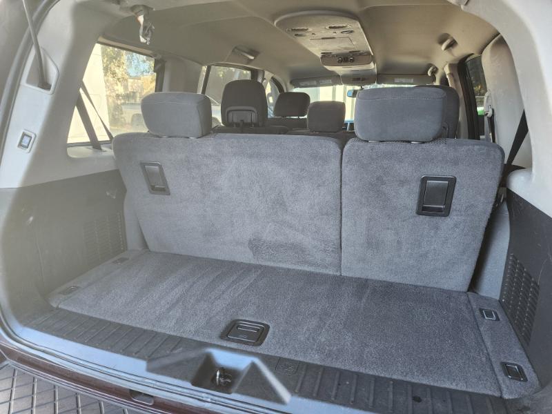 Nissan Armada SV 4WD 2015