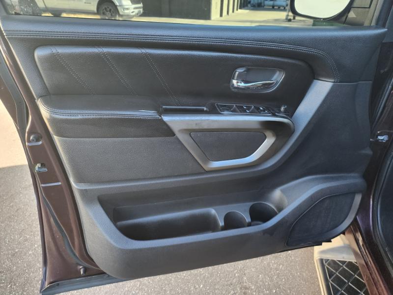 Nissan Armada SV 4WD 2015