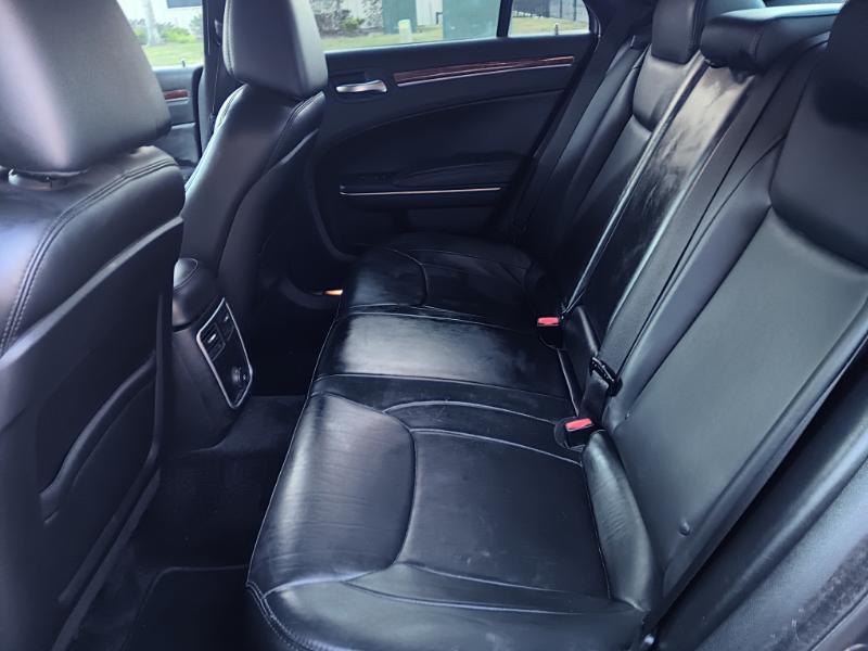 Chrysler 300 RWD 2014