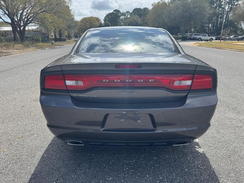 Dodge Charger SE 2014