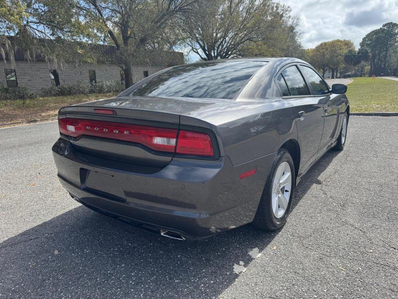 Dodge Charger SE 2014