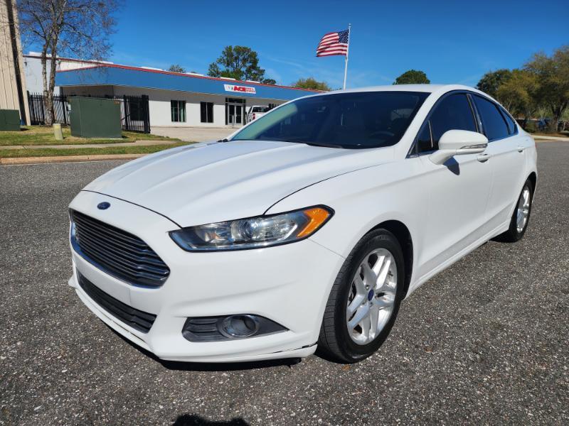 Ford Fusion SE 2016