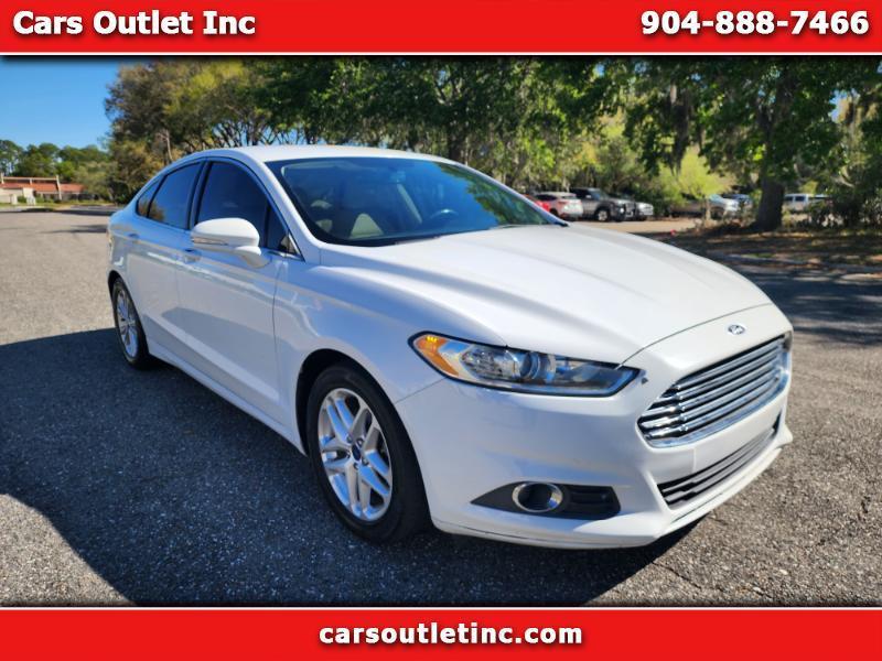 Ford Fusion SE 2016
