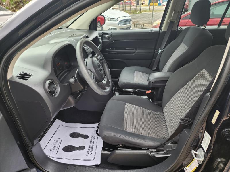 Jeep Compass Sport FWD 2011