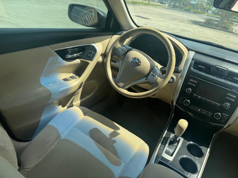 Nissan Altima 2.5 2014