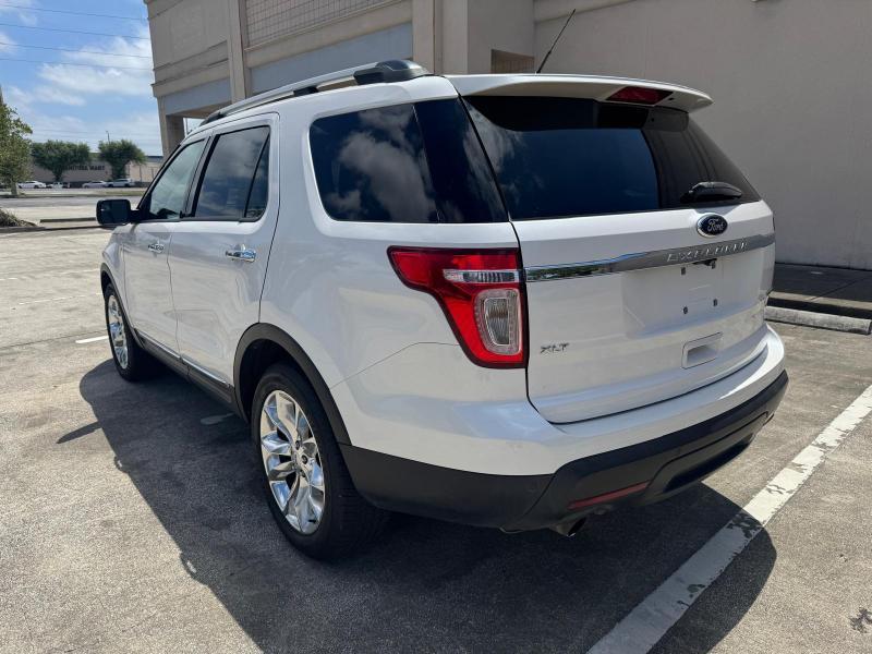 Ford Explorer XLT FWD 2014