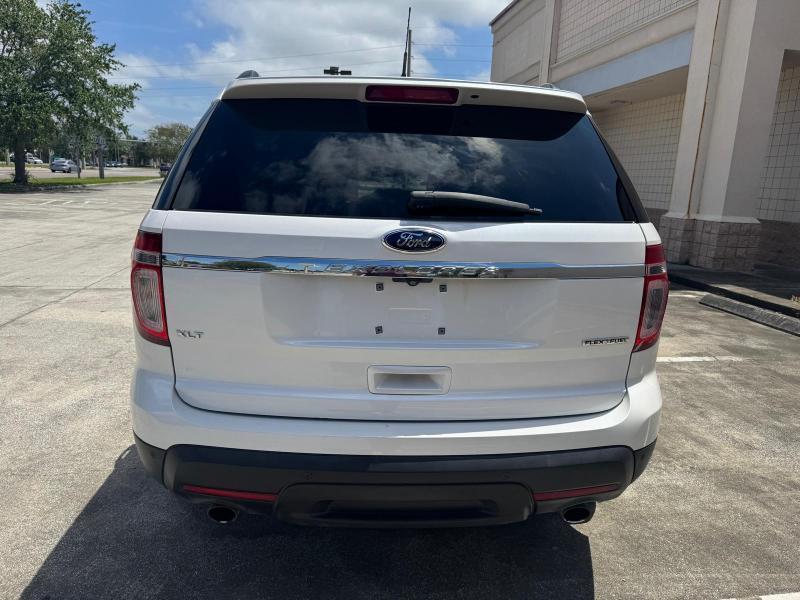 Ford Explorer XLT FWD 2014