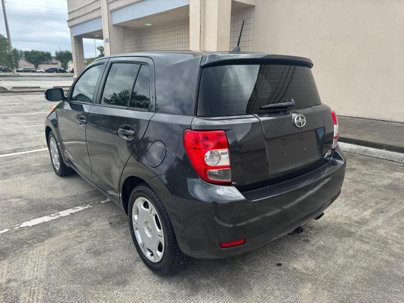 Scion xD 5-Door 2010