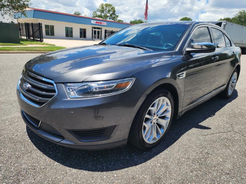 Ford Taurus Limited FWD 2019