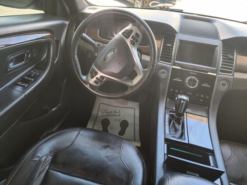 Ford Taurus Limited FWD 2019