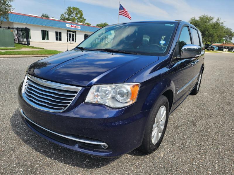 Chrysler Town & Country Limited Platinum 2015