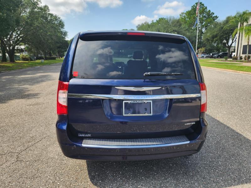 Chrysler Town & Country Limited Platinum 2015