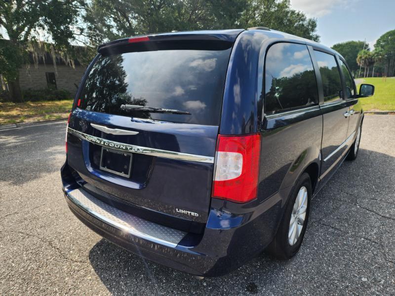Chrysler Town & Country Limited Platinum 2015