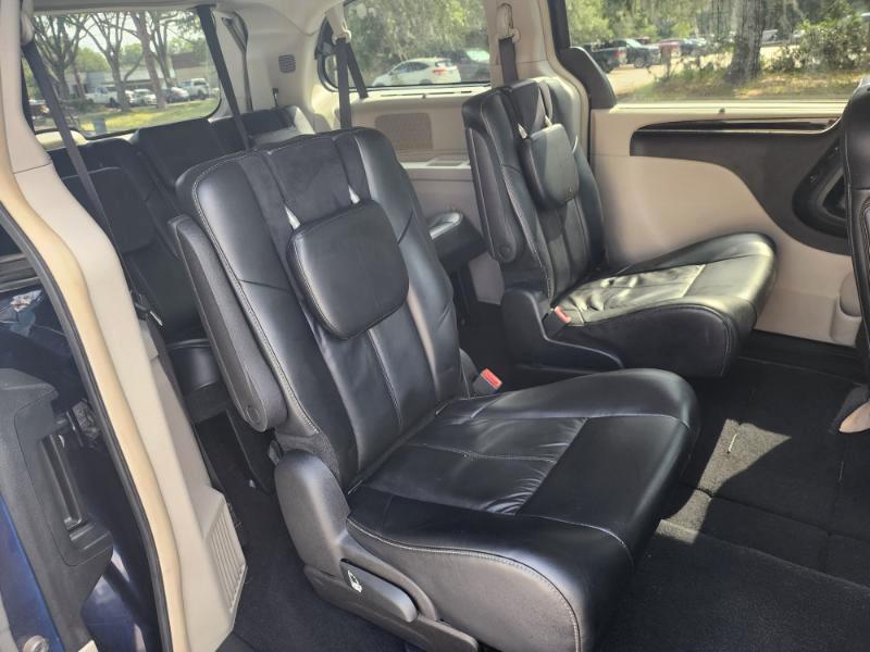 Chrysler Town & Country Limited Platinum 2015
