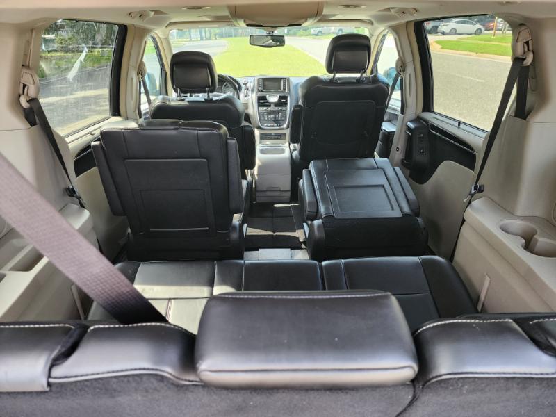 Chrysler Town & Country Limited Platinum 2015
