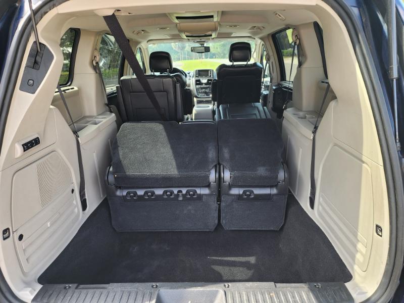 Chrysler Town & Country Limited Platinum 2015