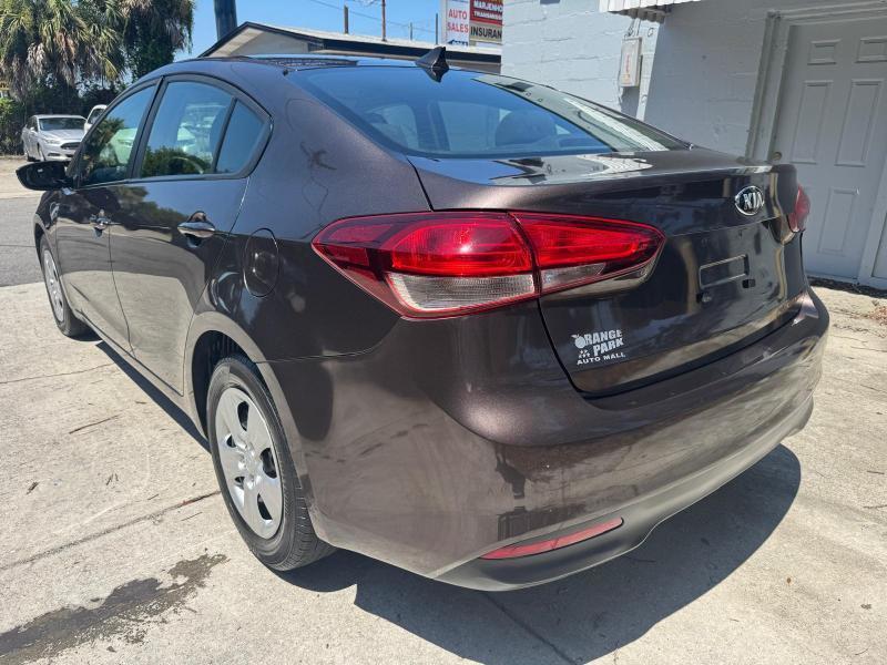 Kia Forte LX 6A 2017