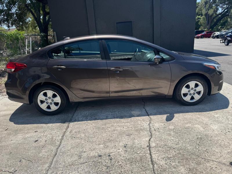 Kia Forte LX 6A 2017