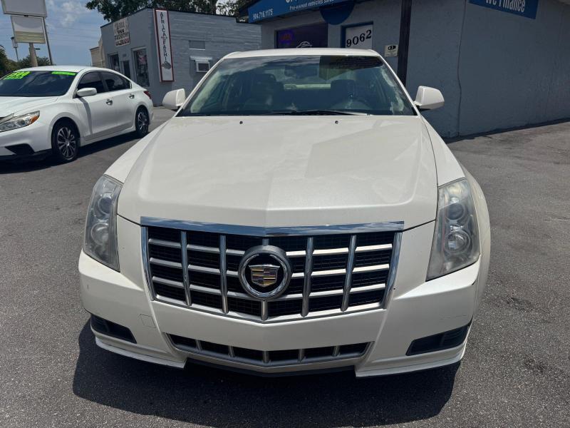 Cadillac CTS Luxury 2012