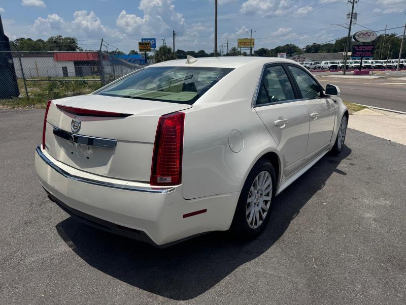 Cadillac CTS Luxury 2012