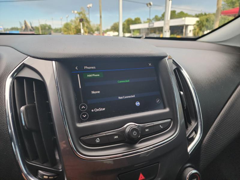 Chevrolet Cruze LS Hatchback 2019