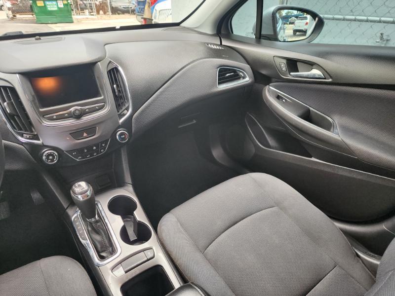 Chevrolet Cruze LS Hatchback 2019