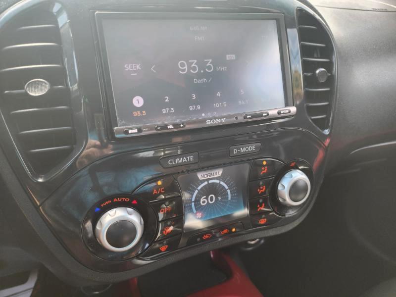 Nissan Juke S FWD 2011