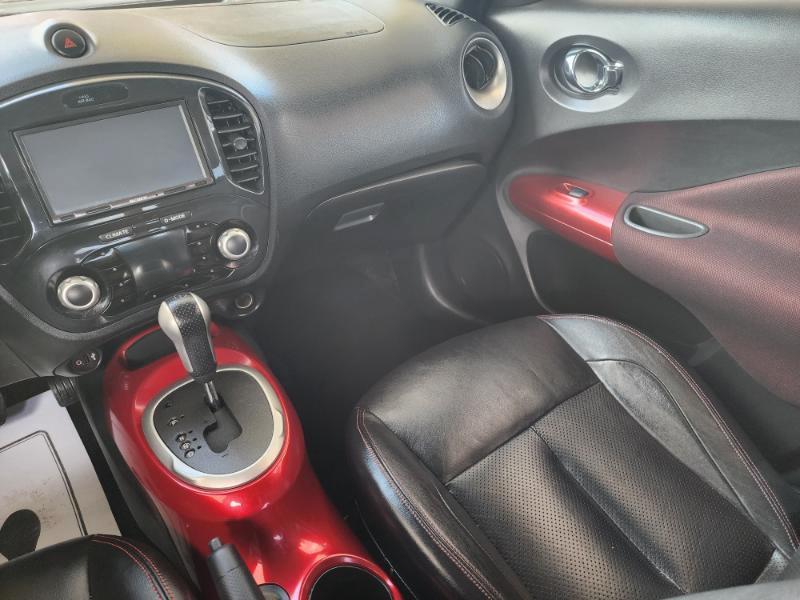 Nissan Juke S FWD 2011