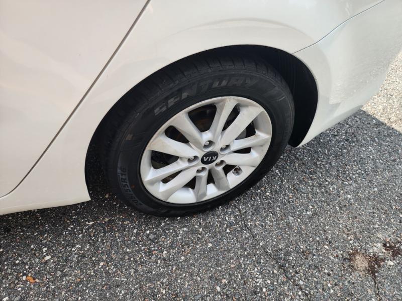 Kia Forte LX 6A 2017