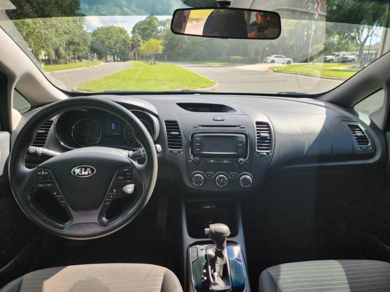 Kia Forte LX 6A 2017