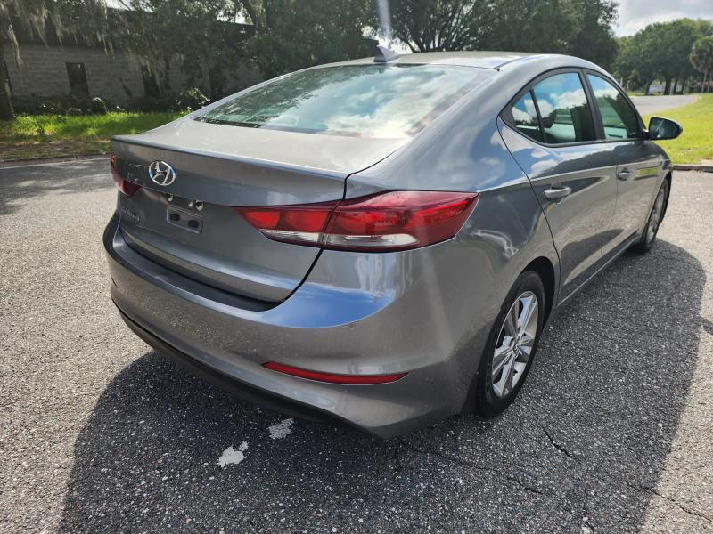 Hyundai Elantra Value Edition 6A 2017