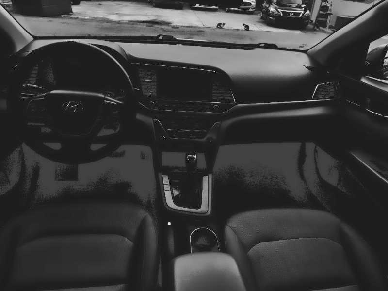 Hyundai Elantra Value Edition 6A 2017