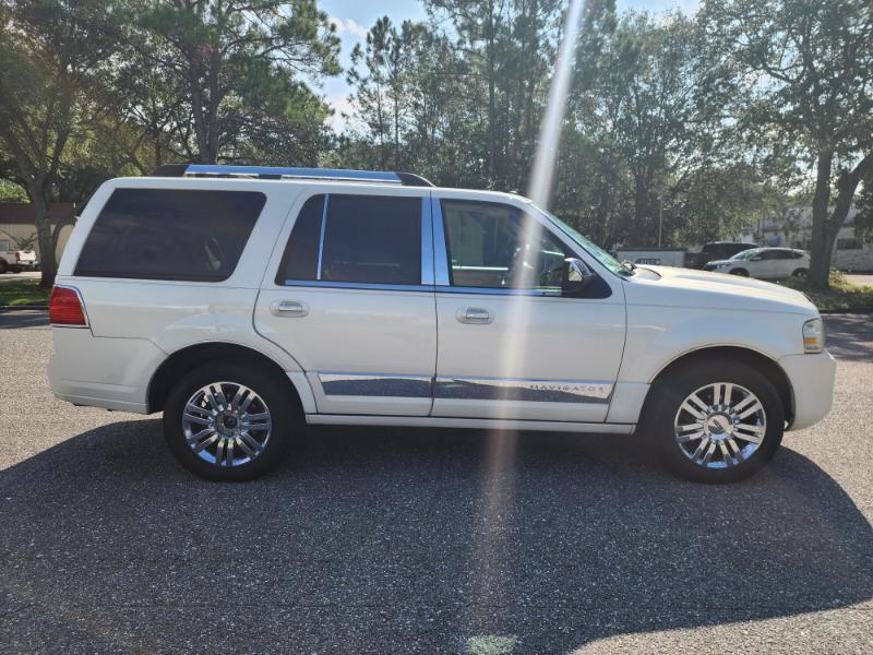 Lincoln Navigator 4WD 2008