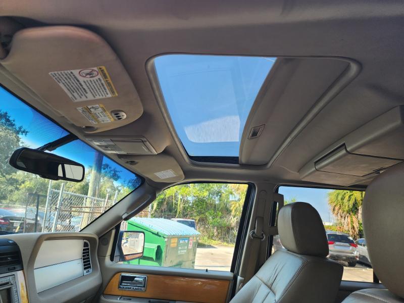 Lincoln Navigator 4WD 2008