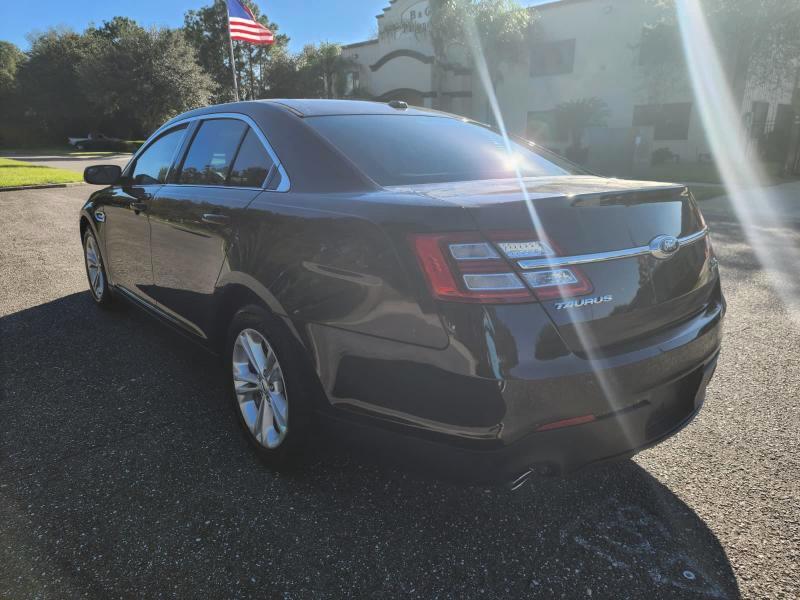 Ford Taurus SEL FWD 2014
