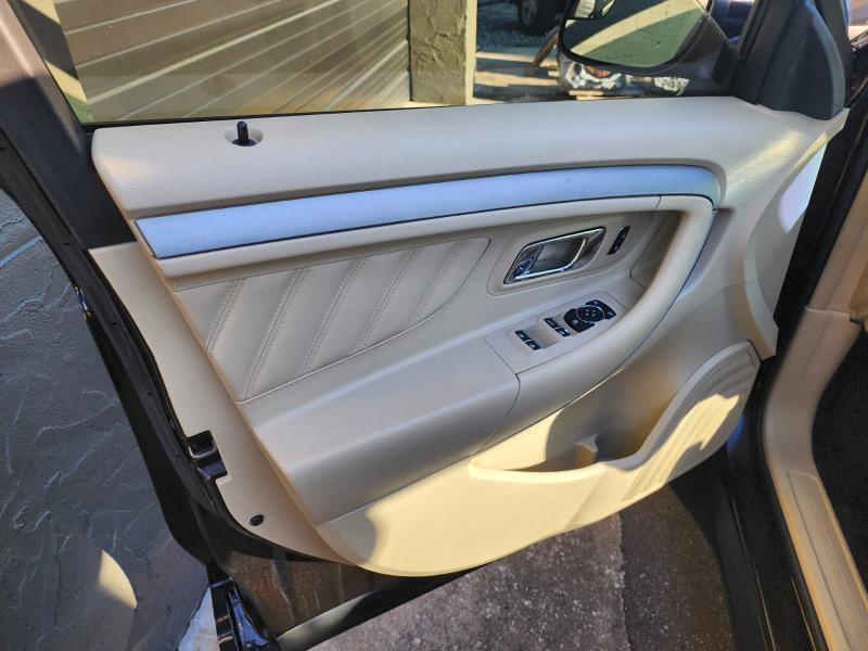 Ford Taurus SEL FWD 2014