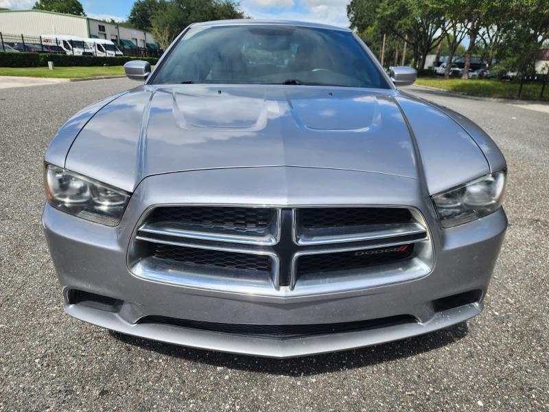 Dodge Charger SE 2013