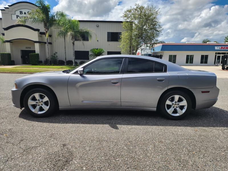 Dodge Charger SE 2013