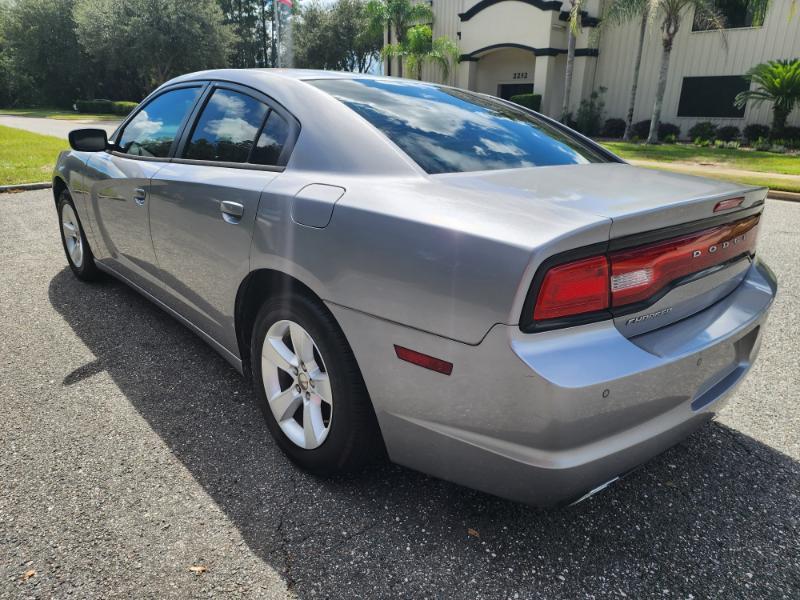 Dodge Charger SE 2013