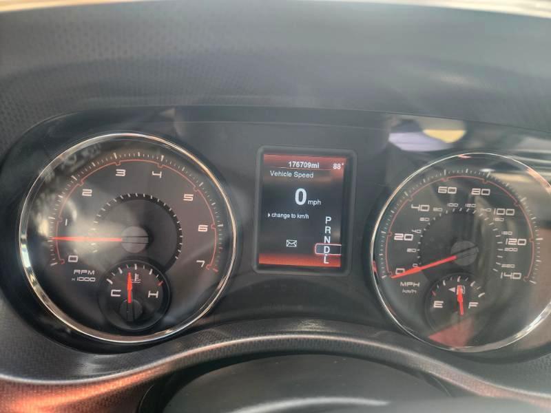 Dodge Charger SE 2013