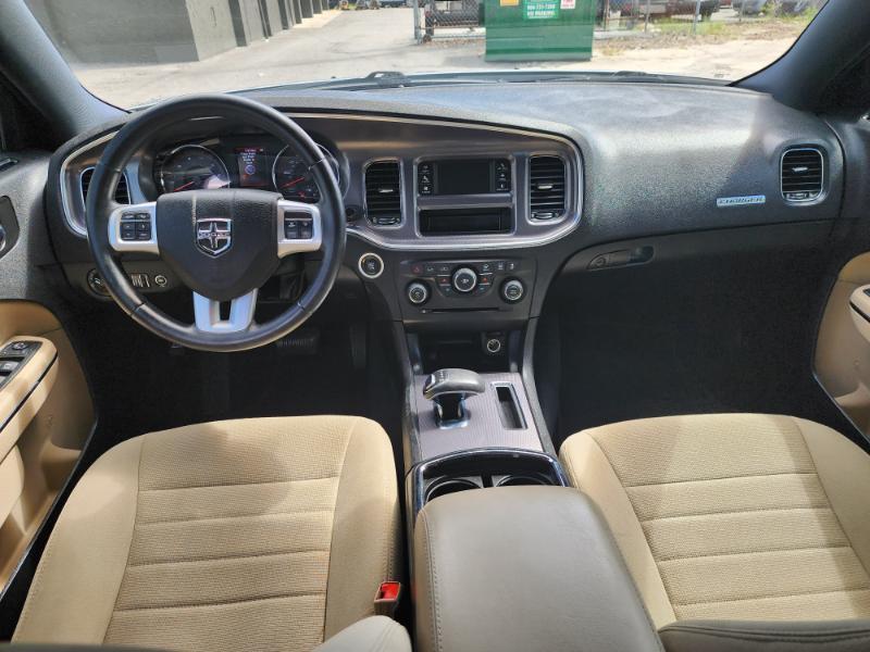Dodge Charger SE 2013